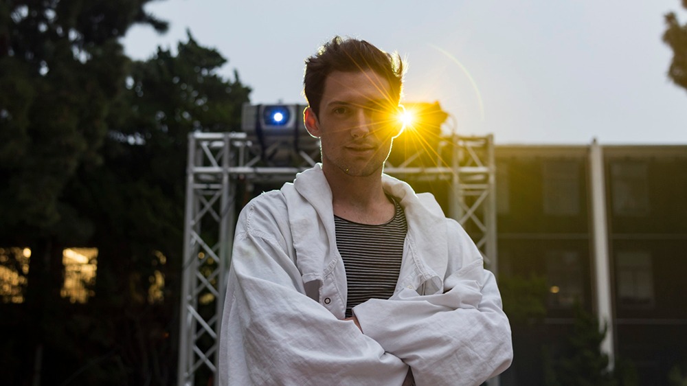Student’s senior project fuses flashlights and audience interaction